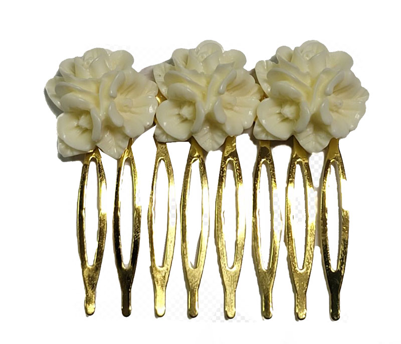 Flamenco Comb with 3 White Flowers